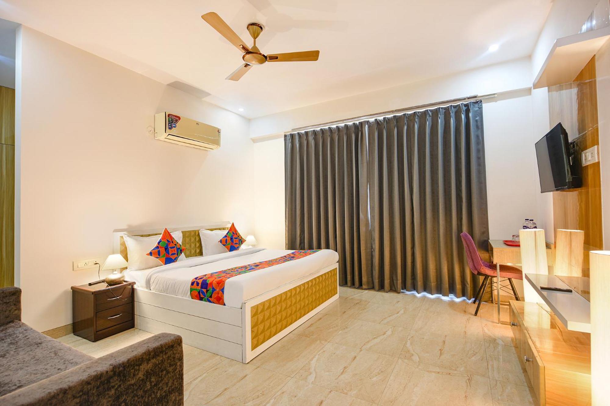 Fabhotel Ar Suites Gurgaon Exterior foto