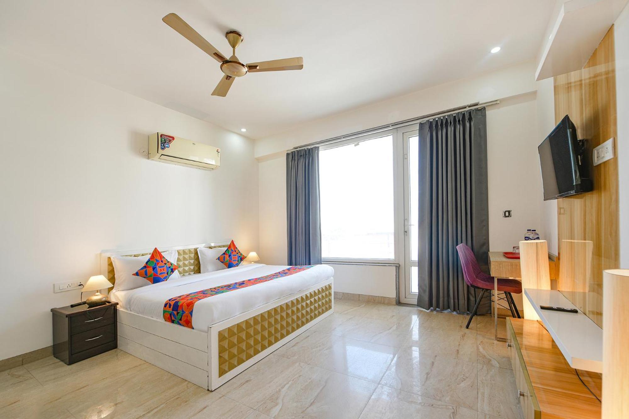 Fabhotel Ar Suites Gurgaon Exterior foto