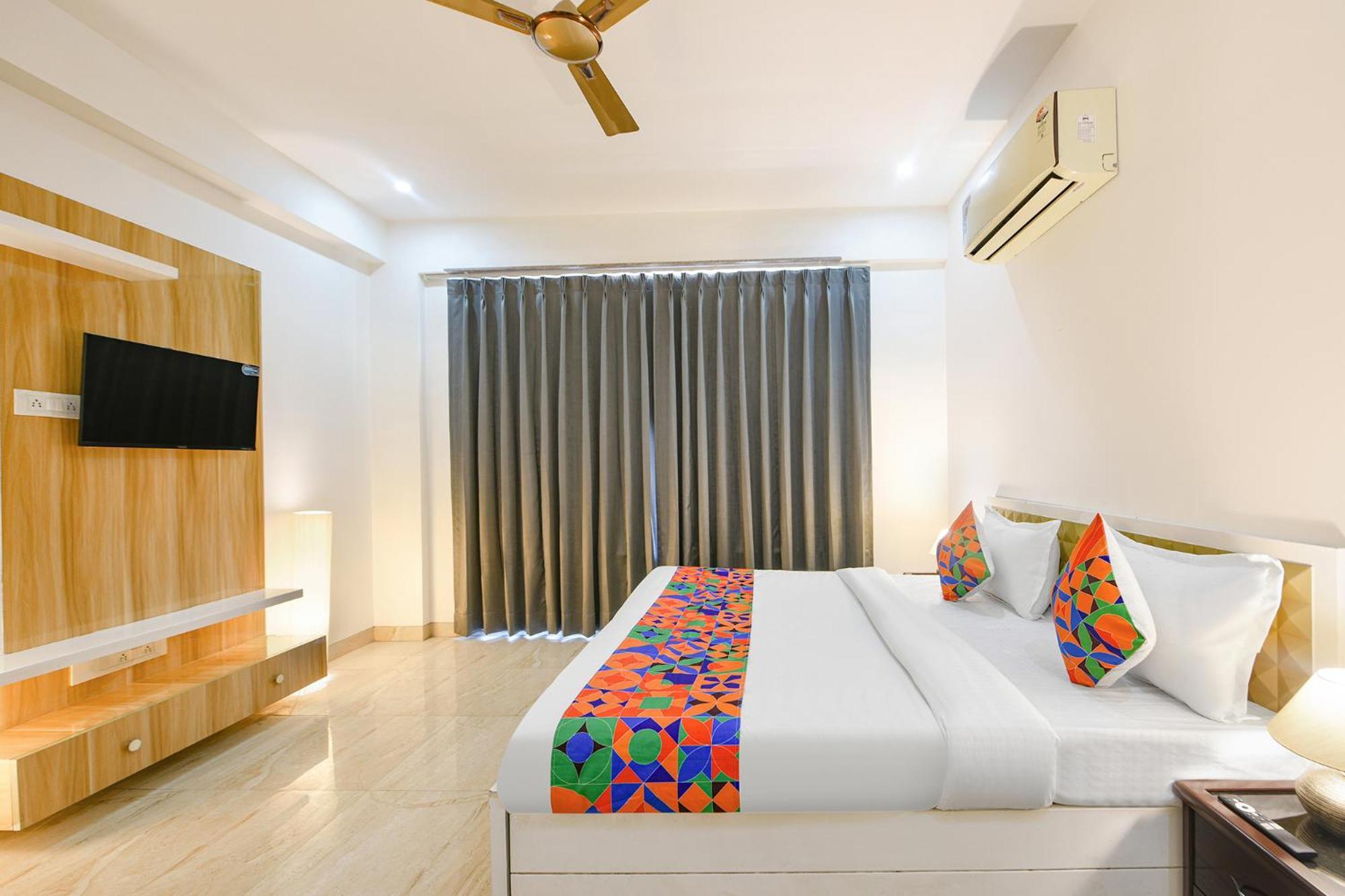 Fabhotel Ar Suites Gurgaon Exterior foto
